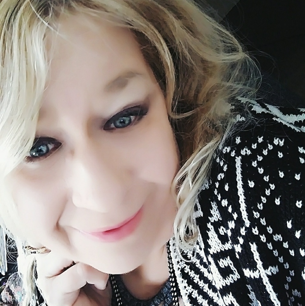 Meet your Posher, Linda